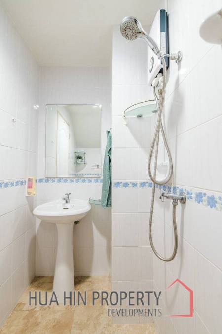 4 Bedroom Townhouse In Central Hua Hin Soi 94