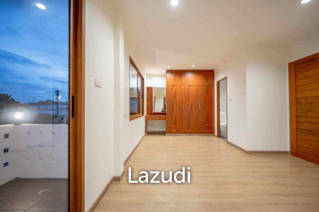 3 Beds 3 Baths 200 SQ.M. 2-Storey House