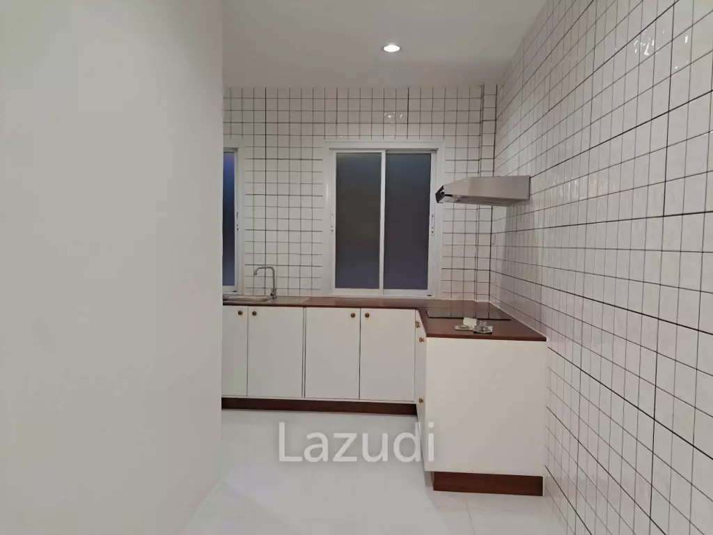 3 Beds 3 Baths 200 SQ.M. 2-Storey House