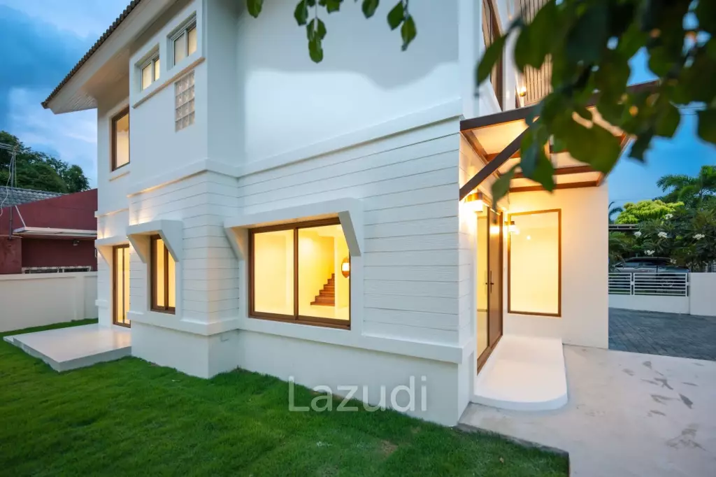 3 Beds 3 Baths 200 SQ.M. 2-Storey House