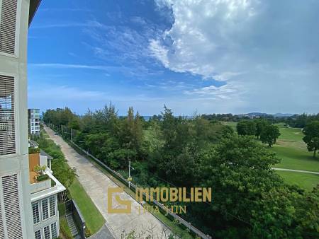 Autumn: 1-Schlafzimmer-Eigentumswohnung mit Golfplatzblick