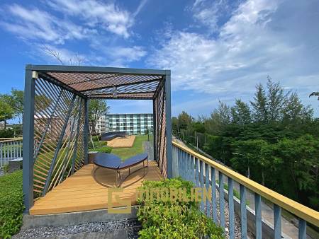 Autumn: 1-Schlafzimmer-Eigentumswohnung mit Golfplatzblick