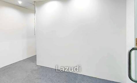 Office space for rent in Silom