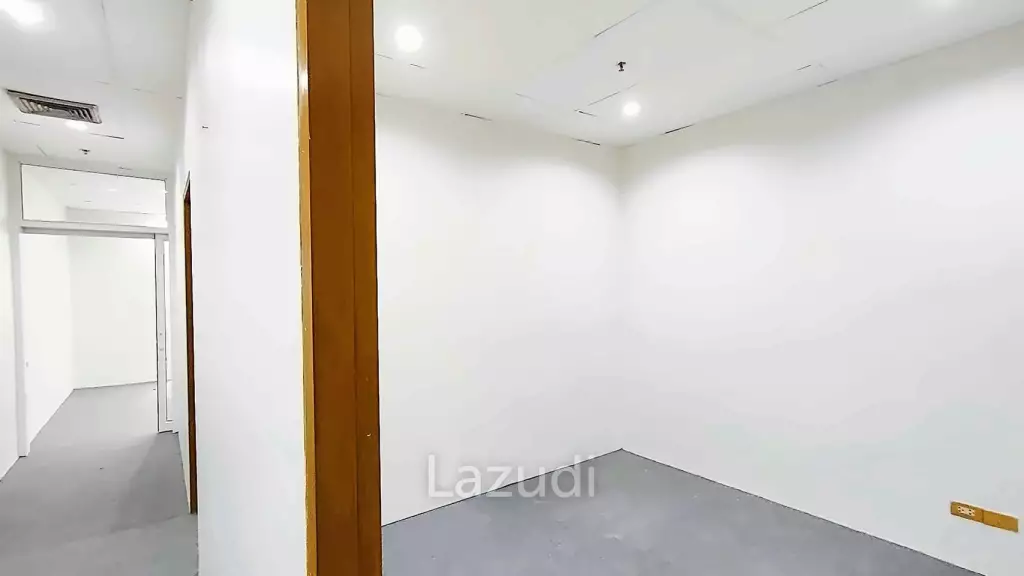 Office space for rent in Silom
