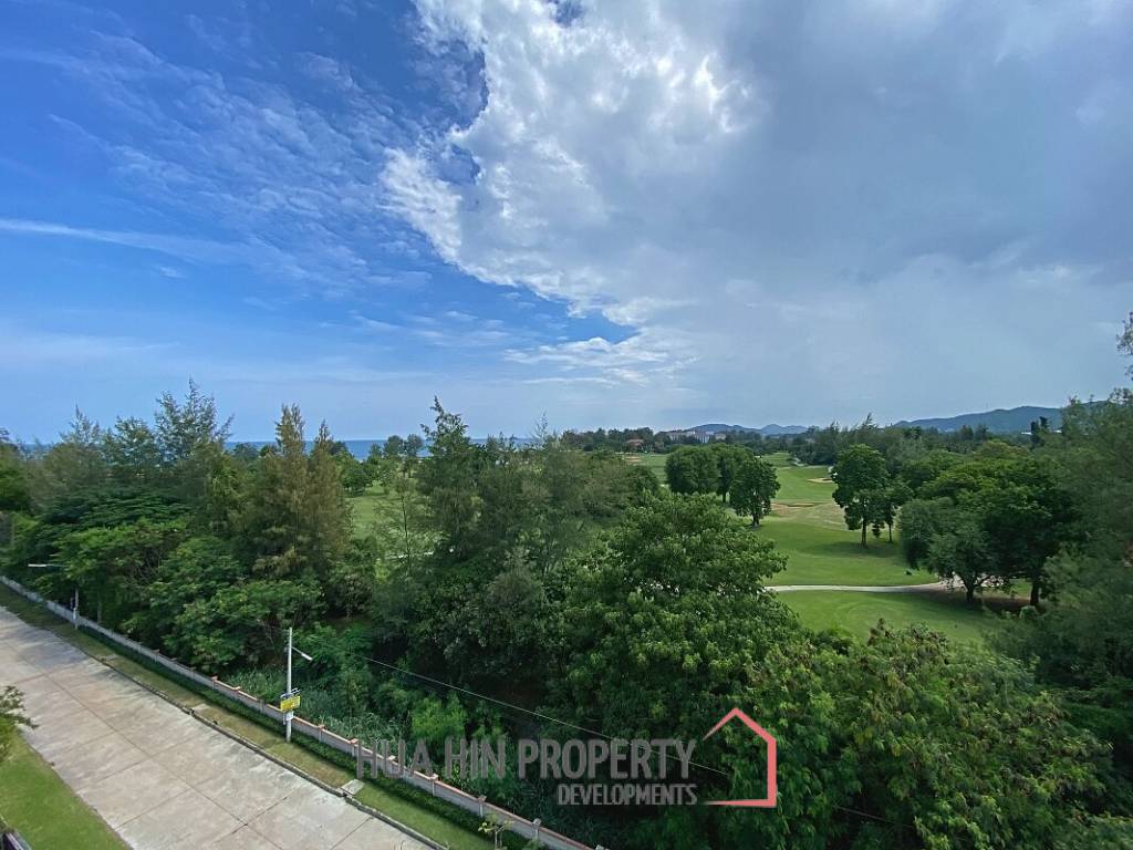 Golf Course View 1 Bed Condo For Sale at Autumn