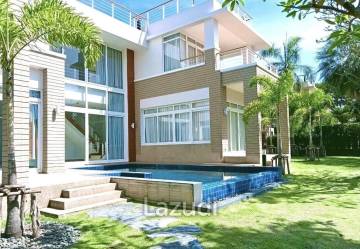 3 Bed 6 Bath 572.36 SQ.M Baan Talay Pattaya Phase 2