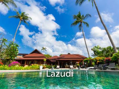 Luxury Traditional-Style Beachfront Villa