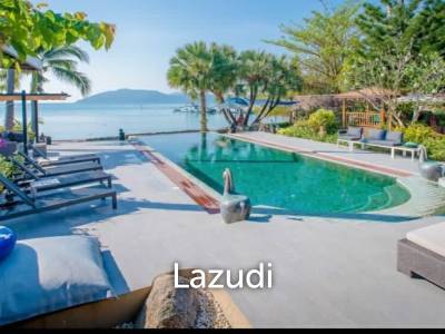 Luxury Traditional-Style Beachfront Villa