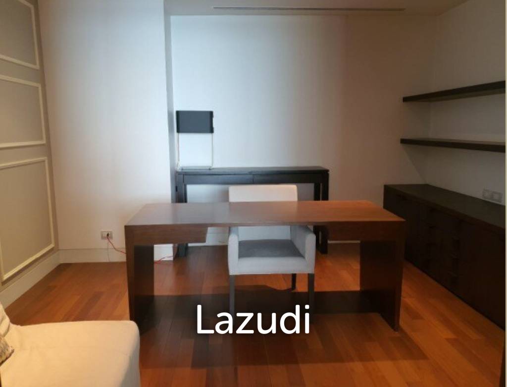 3 Bed 325.04 SQM, The St. Regis Bangkok For Sale with tenant