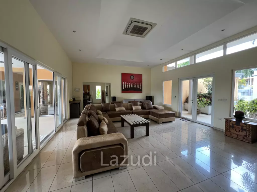 4 Bed 5 Bath 1,050 SQ.M Siam Royal View Pattaya