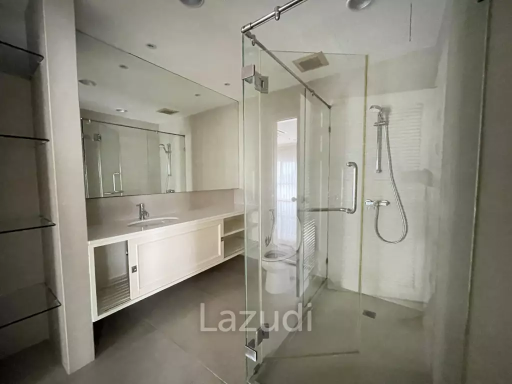 4 Bed 5 Bath470SQ.M Penthouse Sathorn Park Place