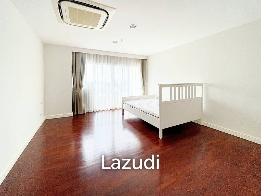 4 Bed 5 Bath470SQ.M Penthouse Sathorn Park Place