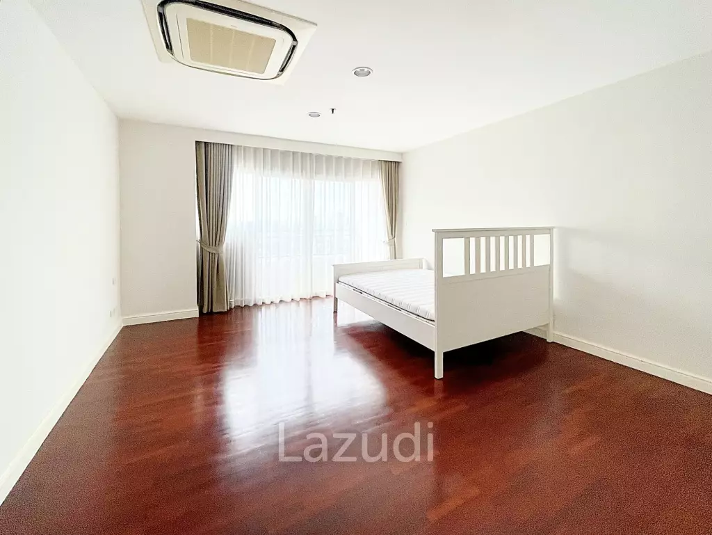 4 Bed 5 Bath470SQ.M Penthouse Sathorn Park Place