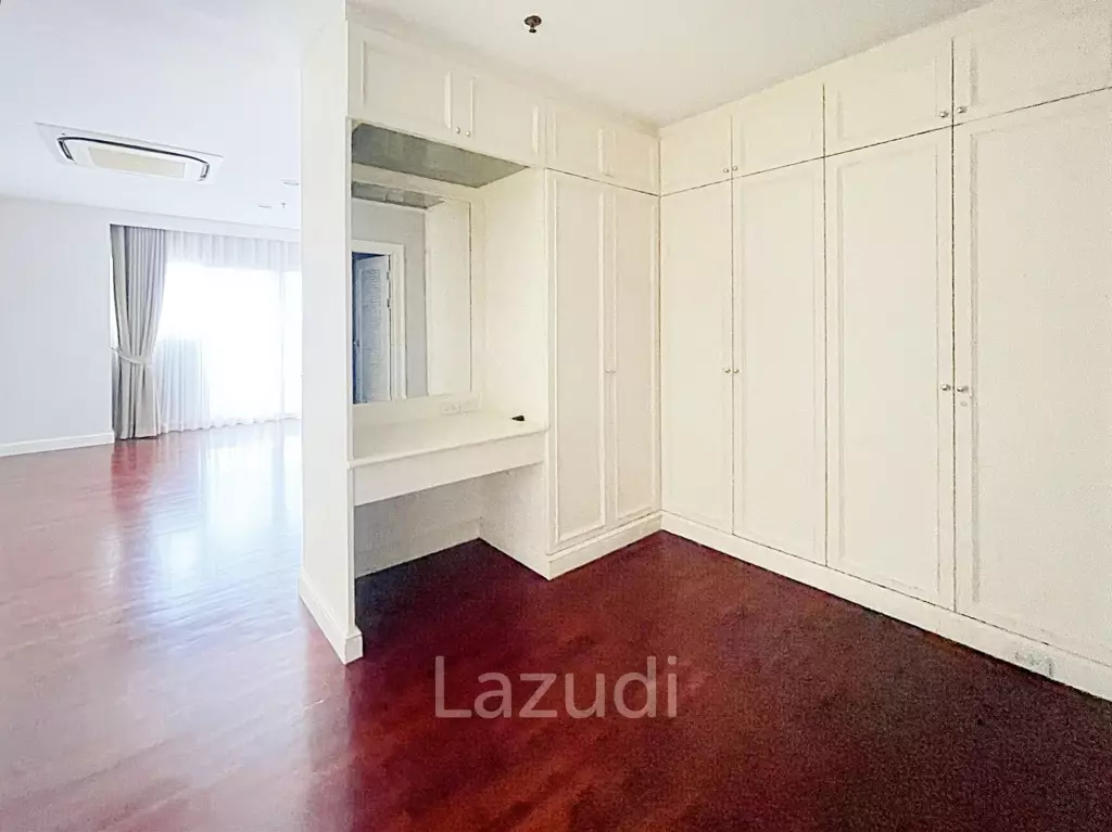 4 Bed 5 Bath470SQ.M Penthouse Sathorn Park Place