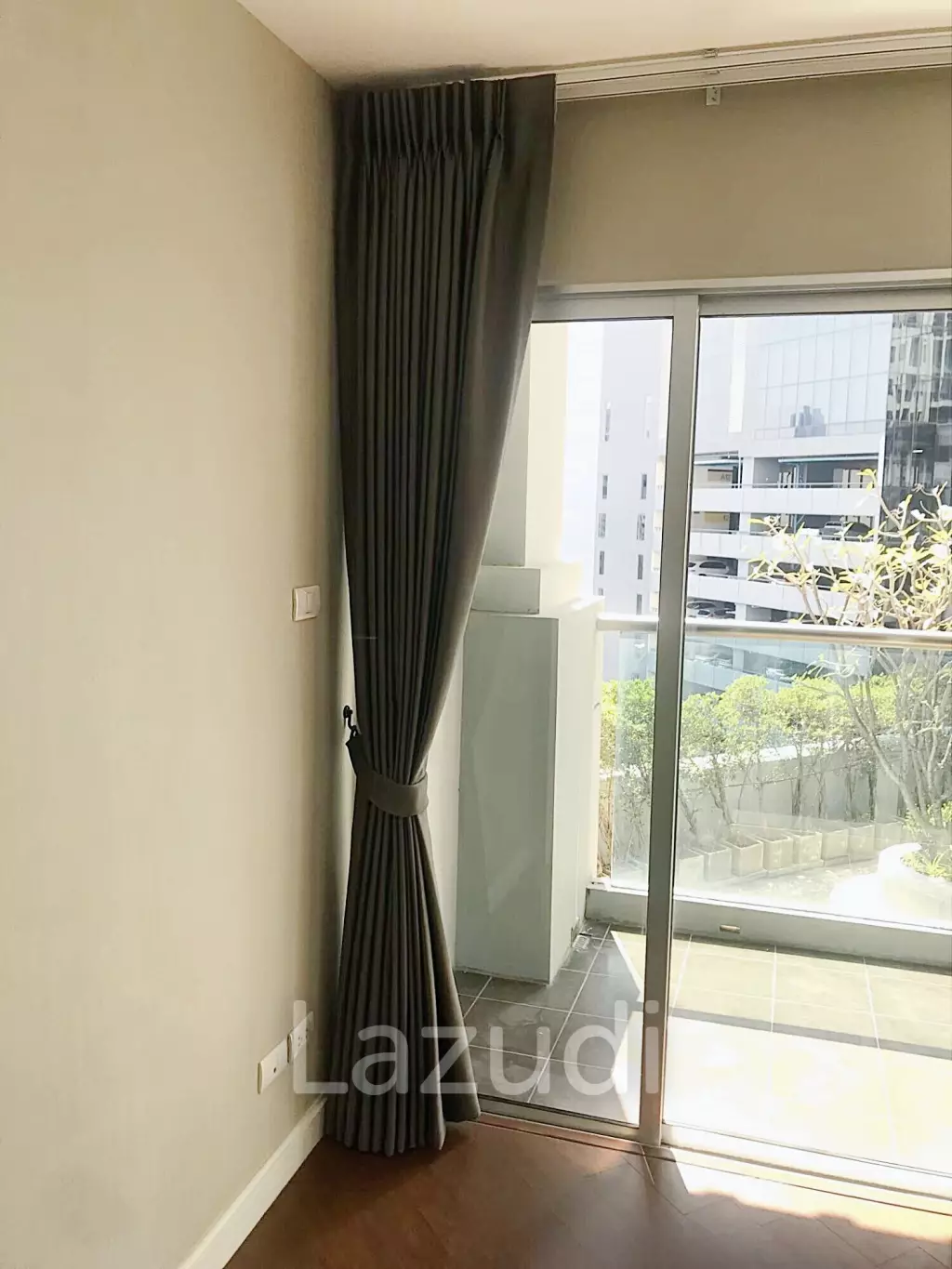 3 Bed 3 Bath 138 SQ.M Belle Grand Rama 9