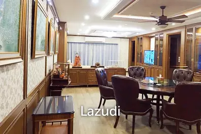 3 Bed 4 Bath 246 SQ.M Supalai Prima Riva