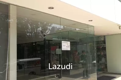 Prime 80sqm Retail Space on Bustling Thong Lo 16 Civic Place: Your Gateway to Success!