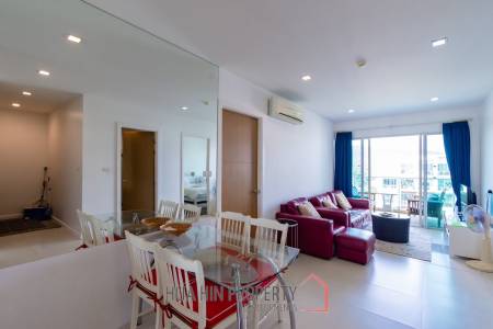 THE SEACRAZE : Nice 2 Bed Pool View Condo