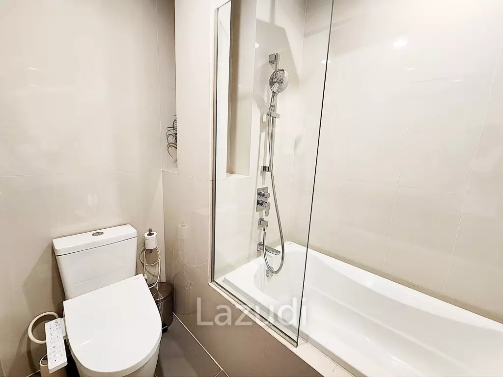 2 Bed 2 Bath 69 SQ.M OKA HAUS Sukhumvit 36
