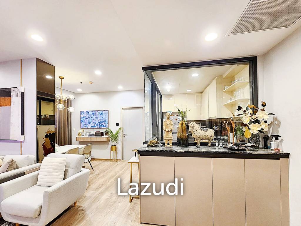 2 Bed 2 Bath 69 SQ.M OKA HAUS Sukhumvit 36