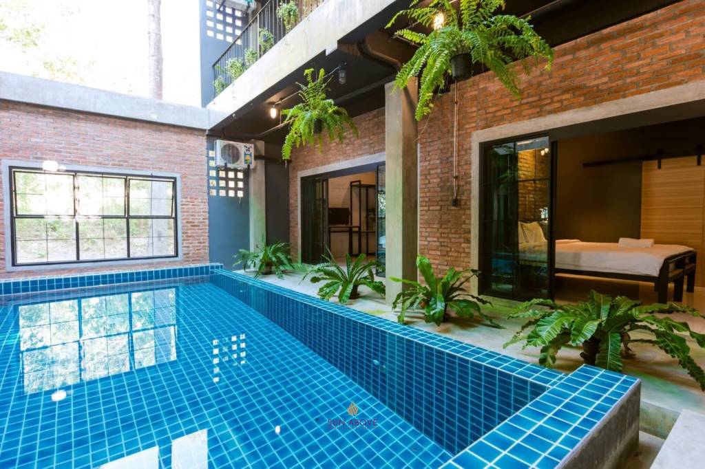 Hotel 10​ bedrooms​ with Pool​ near Naiharn​ Beach