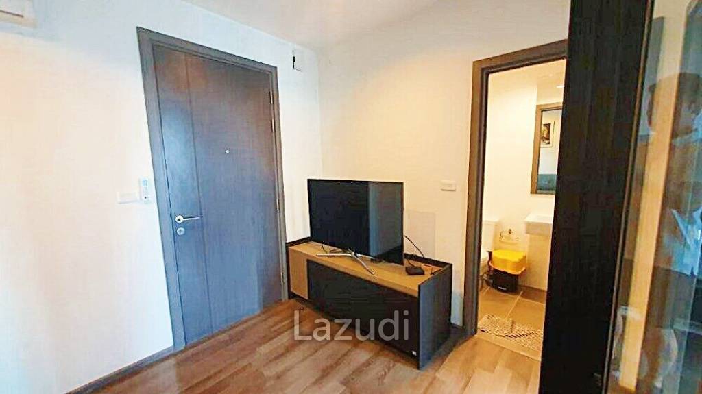 1 Bed 30 SQ.M The Base Park East Sukhumvit 77