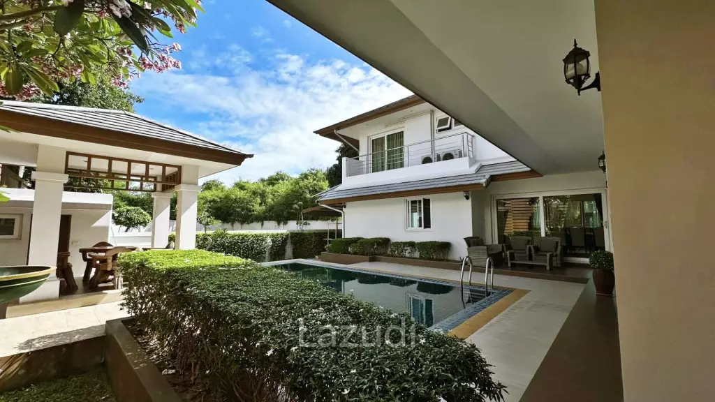3 Beds 3 Baths 360 SQ.M. Seabreeze Villa Pattaya
