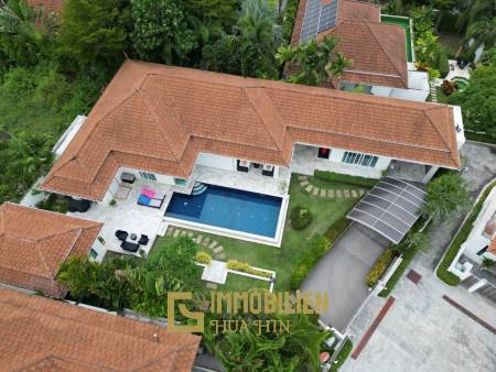 RED MOUNTAIN WATERSIDE : 5 bed modern pool villa