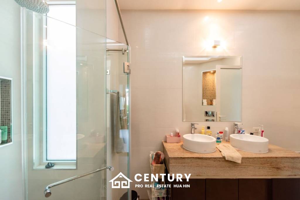 816 metro cuadrado 5 ` 5 Baño Villa de Venta