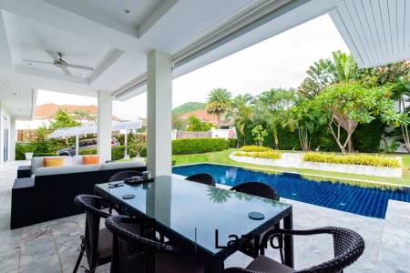 RED MOUNTAIN WATERSIDE : 5 bed modern pool villa