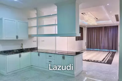 3 Beds 7 Baths 541.6 SQ.M. Pool Villa at Mabprachan