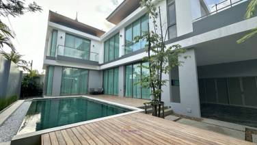 Lovely 3 bedroom pool villa in Bangtao