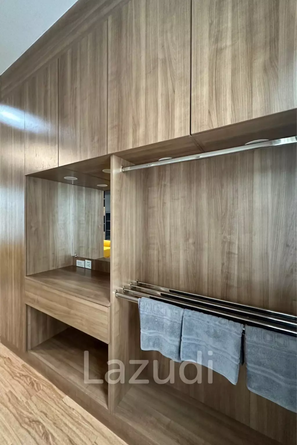 5 Bed 4 Bath 266.70 SQ.M Suchawalai At Sea