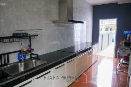 5 Bed 4 Bath 266.70 SQ.M Suchawalai At Sea