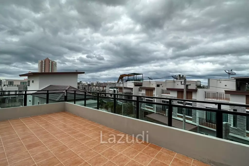 5 Bed 4 Bath 266.70 SQ.M Suchawalai At Sea