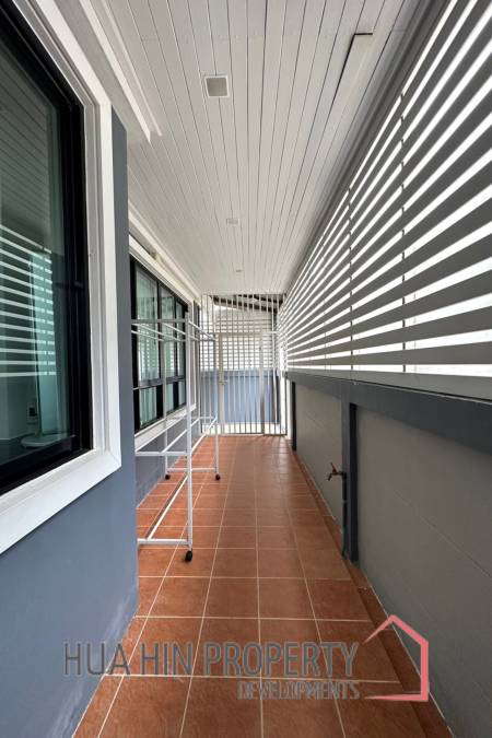 5 Bed 4 Bath 266.70 SQ.M Suchawalai At Sea
