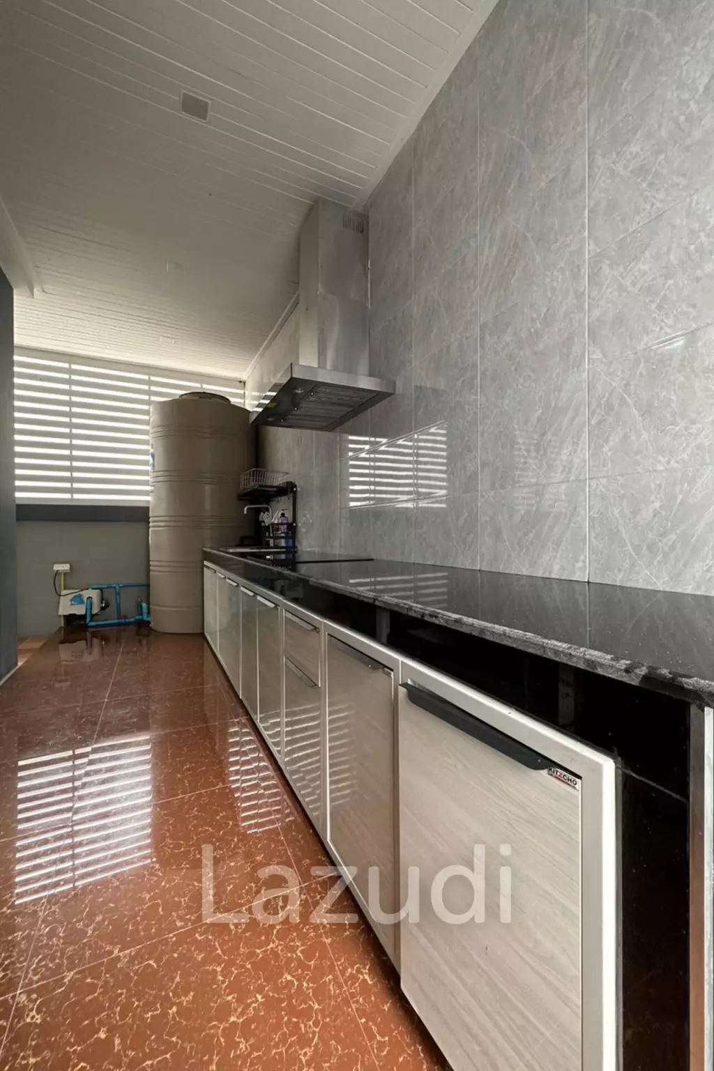 5 Bed 4 Bath 266.70 SQ.M Suchawalai At Sea
