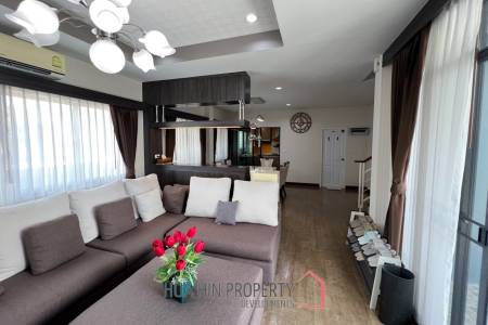 5 Bed 4 Bath 251.85 SQ.M Suchawalai At Sea