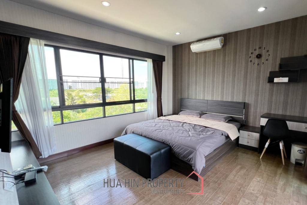 5 Bed 4 Bath 251.85 SQ.M Suchawalai At Sea