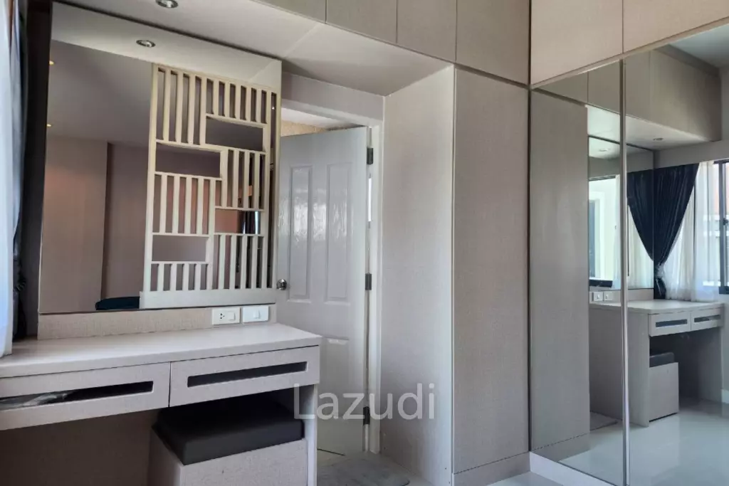 5 Bed 4 Bath 301.65 SQ.M Suchawalai At Sea