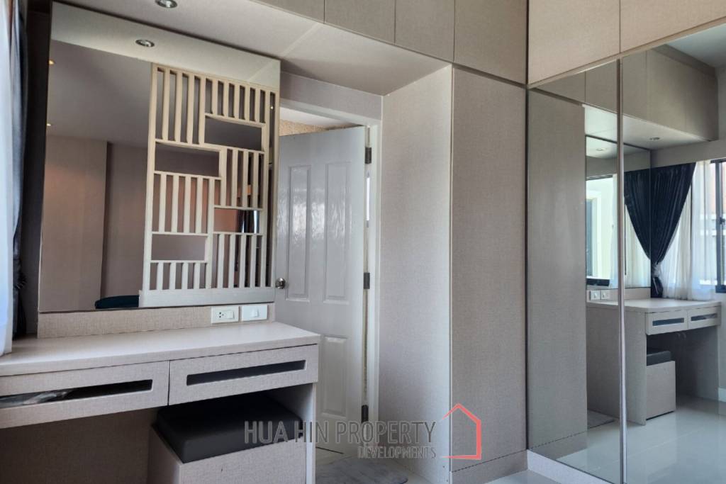 5 Bed 4 Bath 301.65 SQ.M Suchawalai At Sea