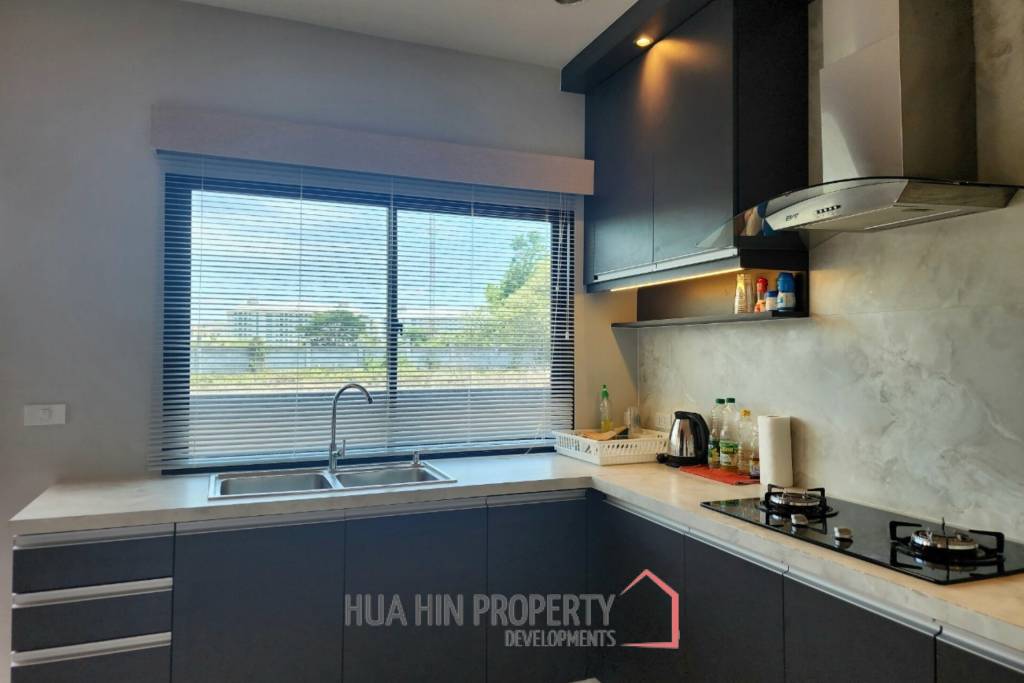 5 Bed 4 Bath 301.65 SQ.M Suchawalai At Sea