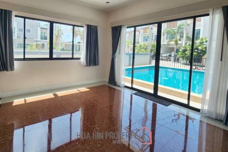 5 Bed 4 Bath 301.65 SQ.M Suchawalai At Sea