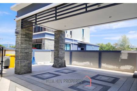5 Bed 4 Bath 301.65 SQ.M Suchawalai At Sea