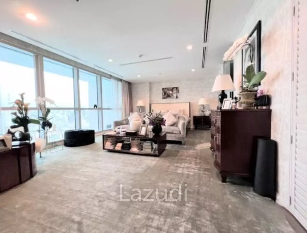 3 Bed 5 Bath 350 SQ.M The River by Raimonland