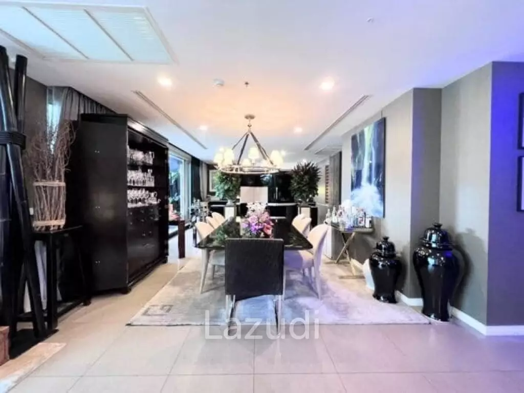 3 Bed 5 Bath 350 SQ.M The River by Raimonland