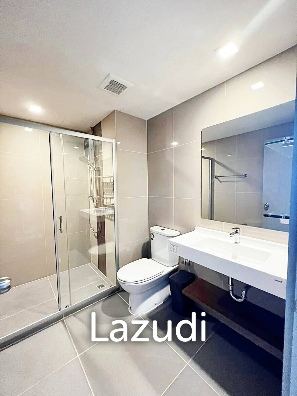2 Bed 2 Bath 63 SQ.M Ideo Phaholyothin Chatujak