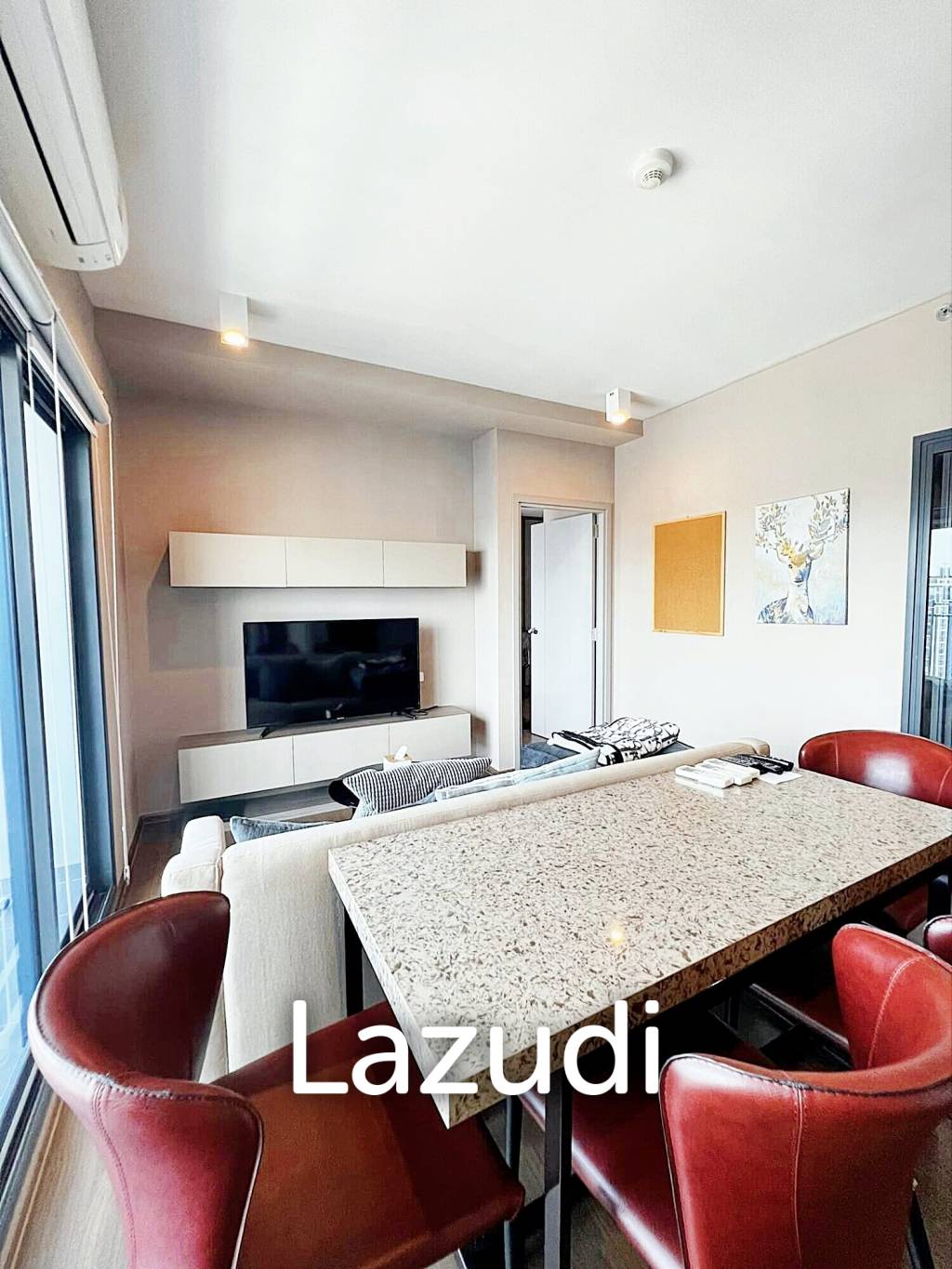 2 Bed 2 Bath 63 SQ.M Ideo Phaholyothin Chatujak