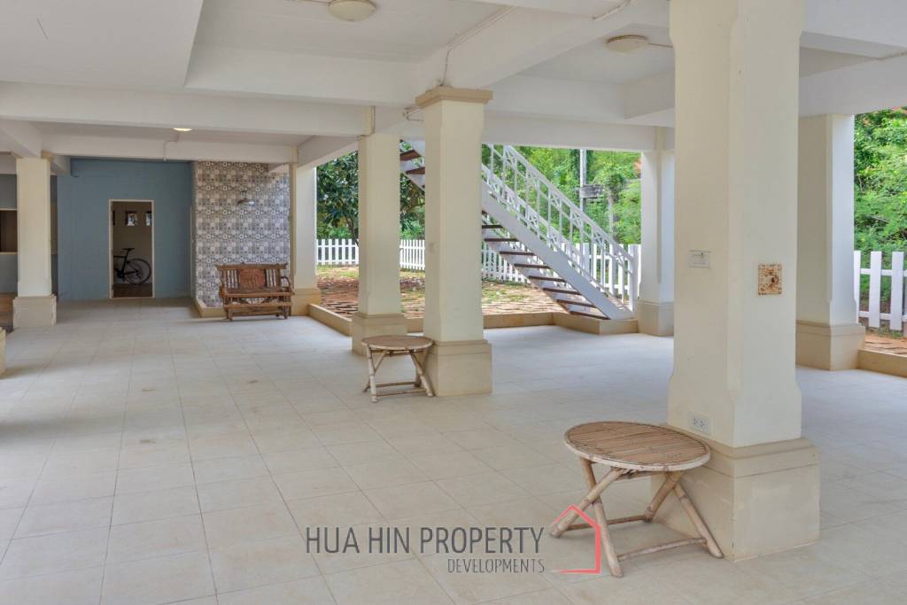 Baan Chai Ley 5 Bedroom Villa In Sam Roi Yot