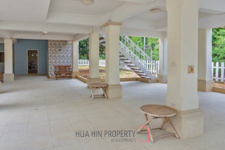Baan Chai Ley 5 Bedroom Villa In Sam Roi Yot